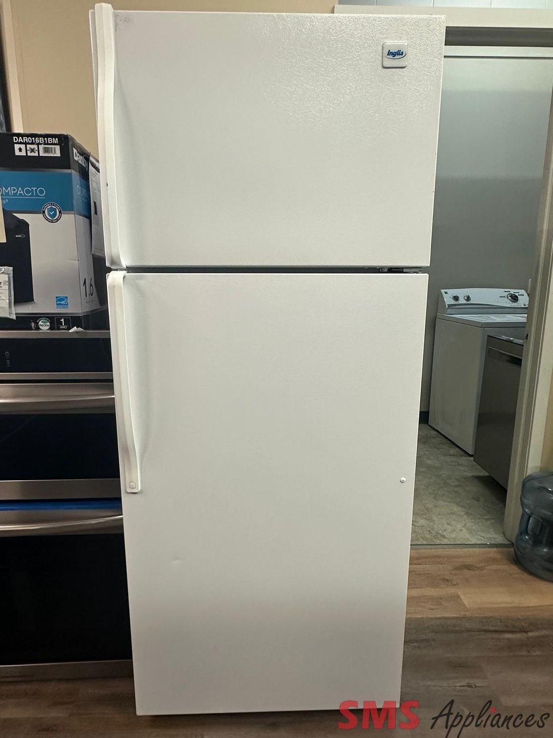 Inglis Refrigerator IKT184300
