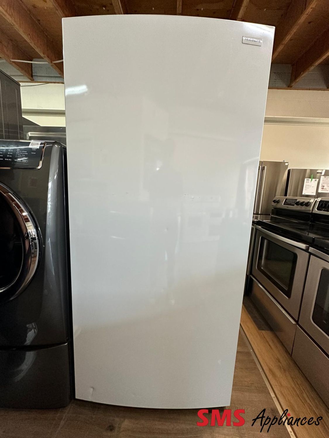 ​Open Box - Scratch & Dent Frigidaire Upright Freezer FFUE2022AW