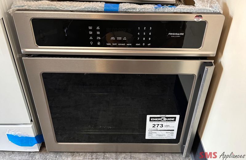 Open Box - Scratch & Dent Frigidaire Gallery  Single Wall Oven - FGEW2765PW