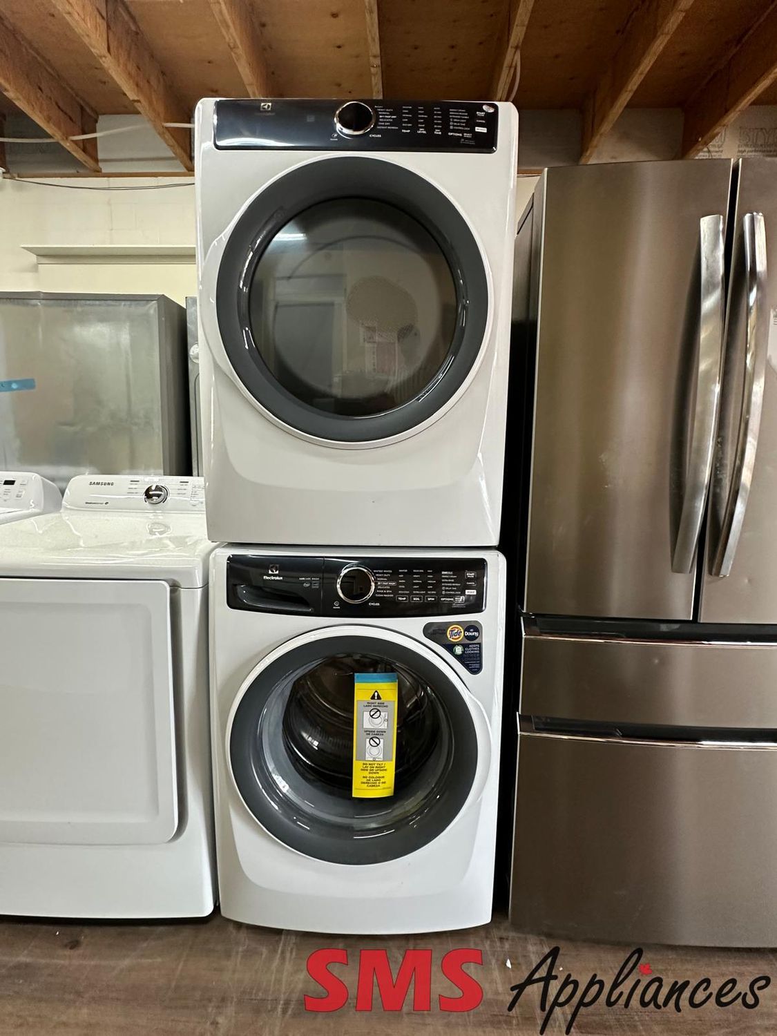 Open Box - Scratch & Dent Electrolux Washer&Dryer Set  ELFW7437AW & ELFG7437AW