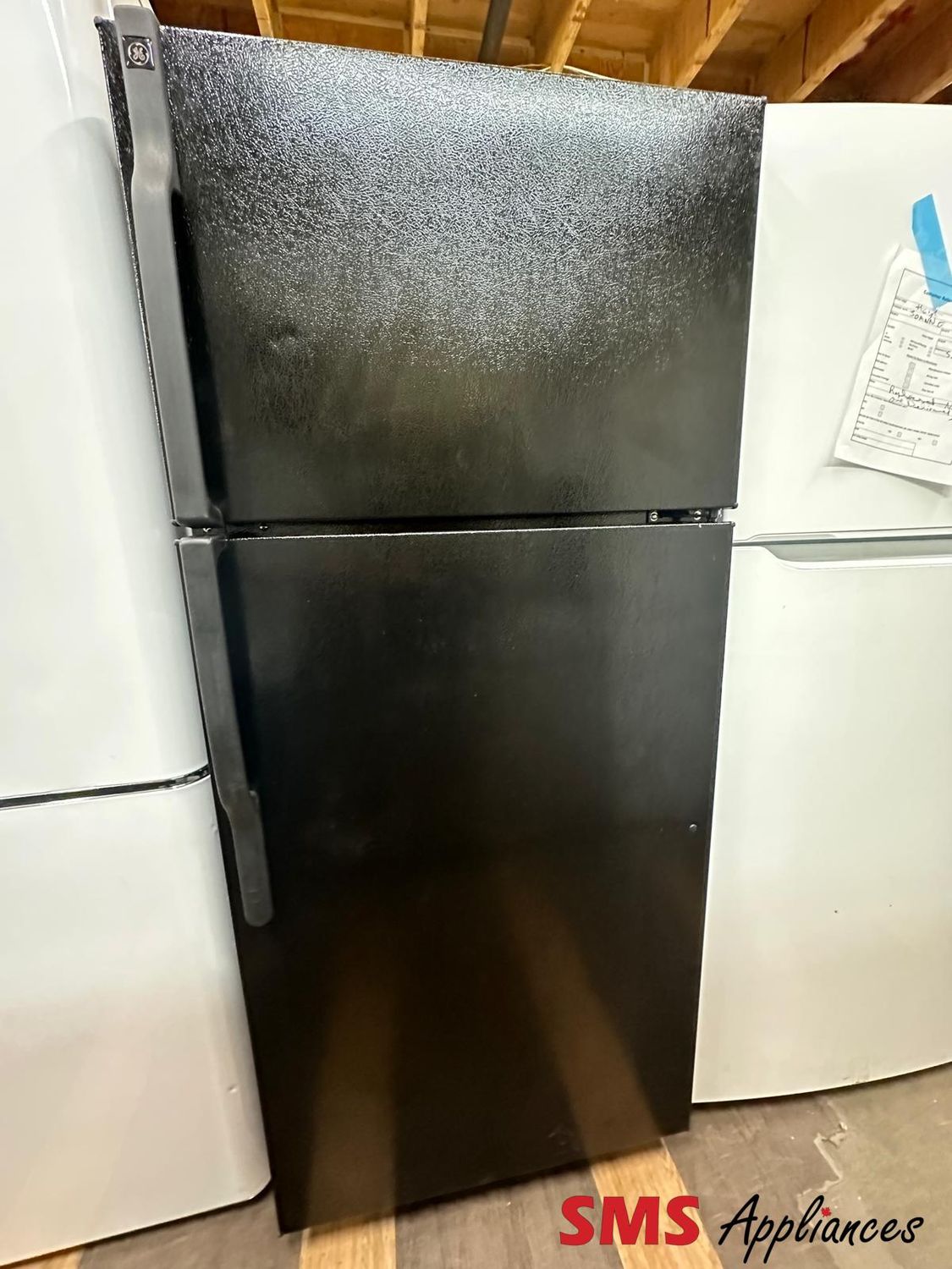 GE Top Freezer Refrigerator 28" GTS17GBSDRBB