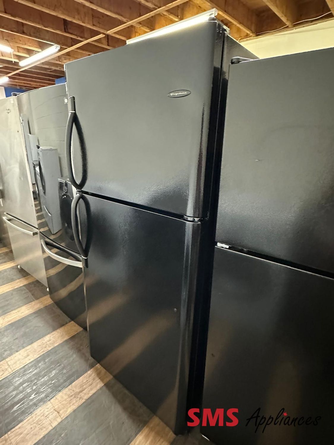 Frigidaire Top Freezer Refrigerator FRT21P5AB7 30 inches