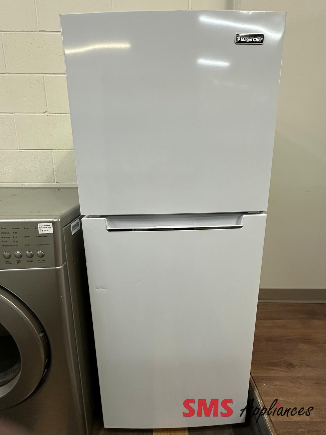 Magic-chef fridge 24"