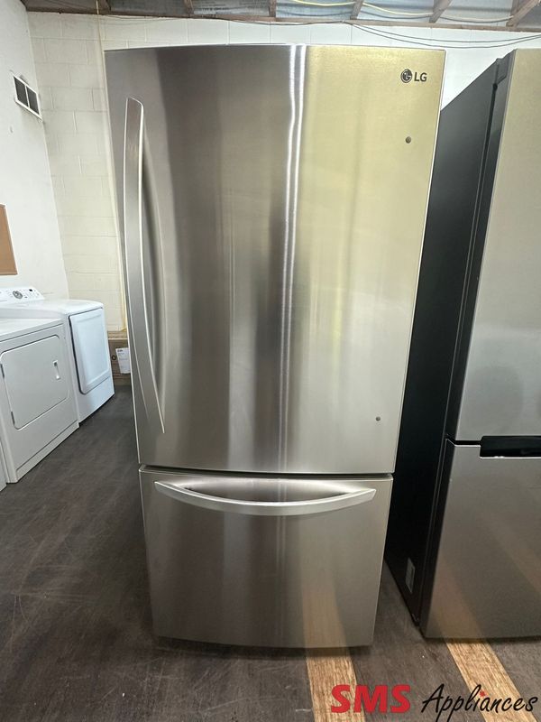 LG 30" Bottom Freezer Refrigerator