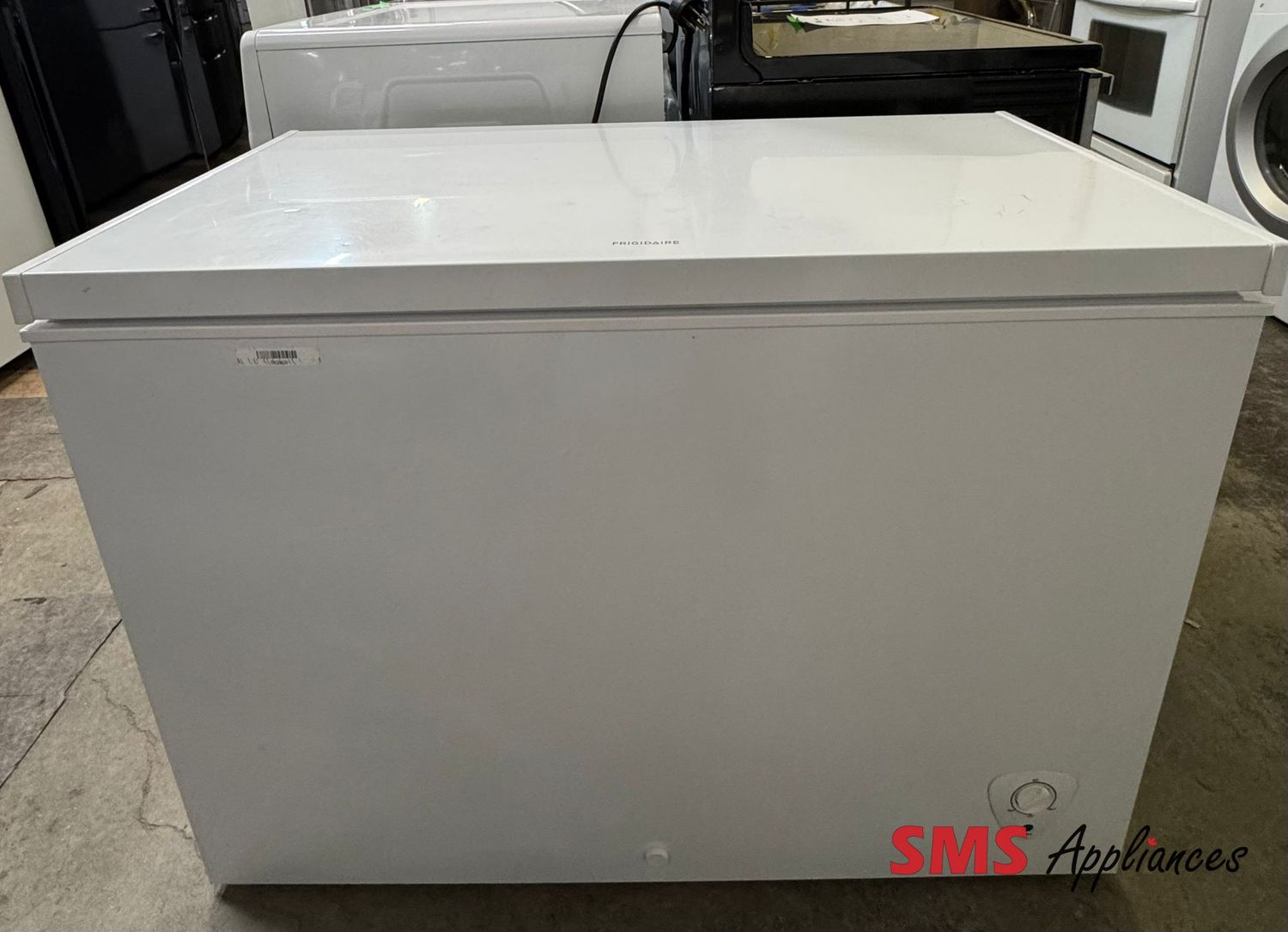 Frigidaire Freezer FFFC09M1RW