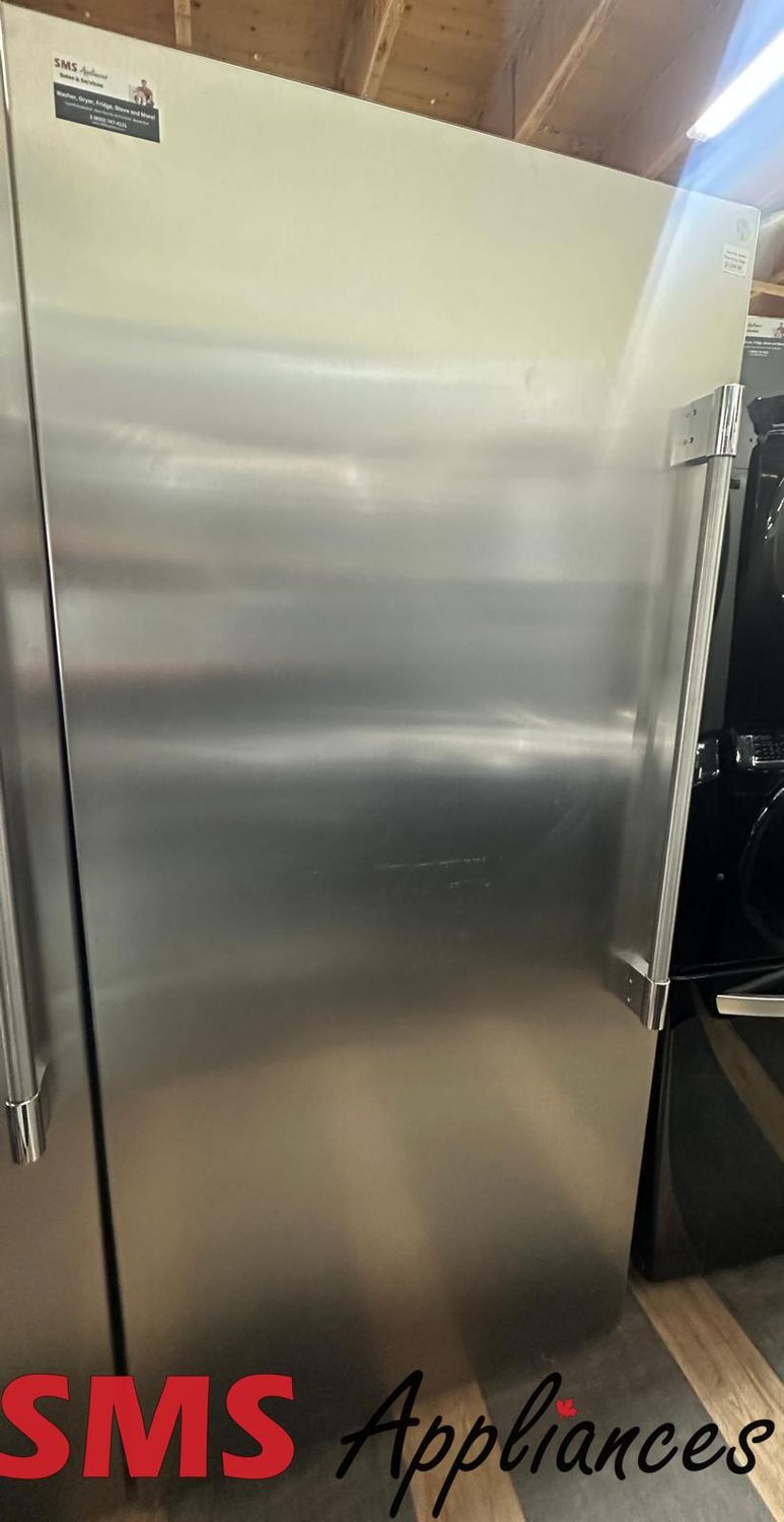 FRIGIDAIRE, Upright Freezer, FRAE2024AW6