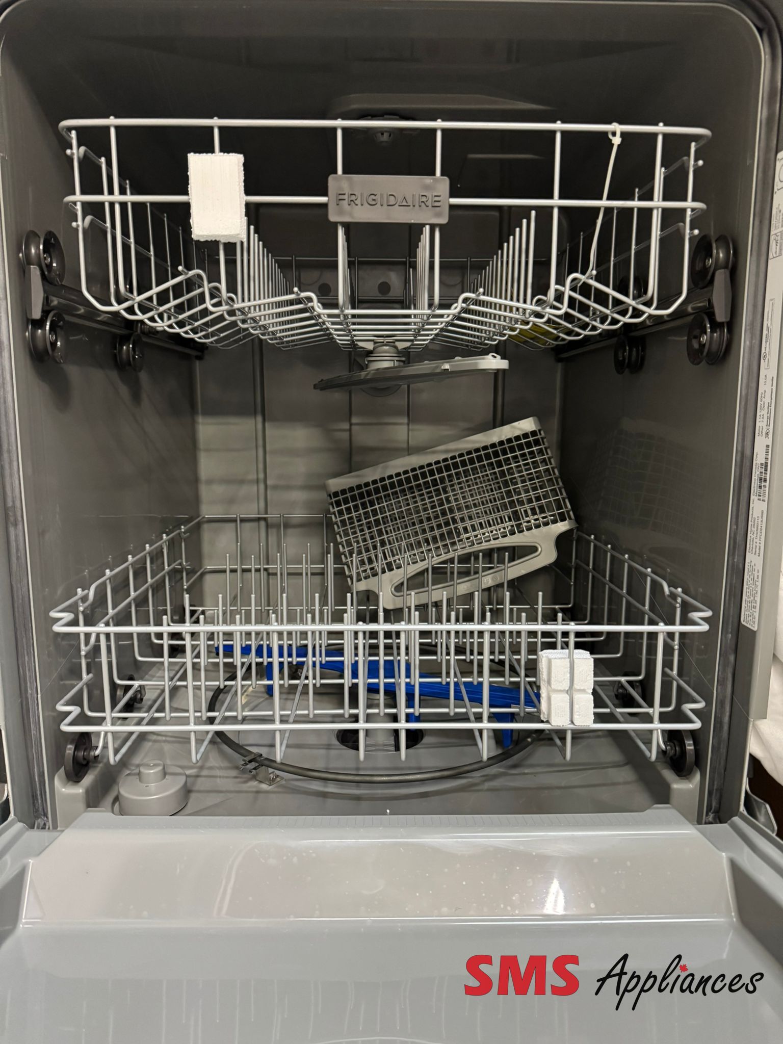 OPEN BOX - Scratch & Dent / Frigidaire 24'' Built-in Dishwasher