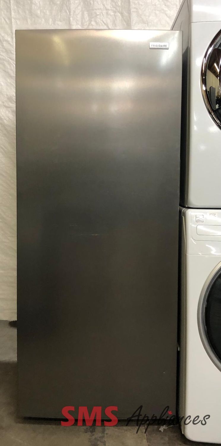 FRIGIDAIRE, Upright Freezer, FFFU16F2VV