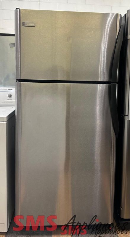 FRIGIDAIRE, 30'' Top Mount Fridge, FRT18S6JK4 FRIGIDAIRE, 30'' Top Mount Fridge, FRT18S6JK4