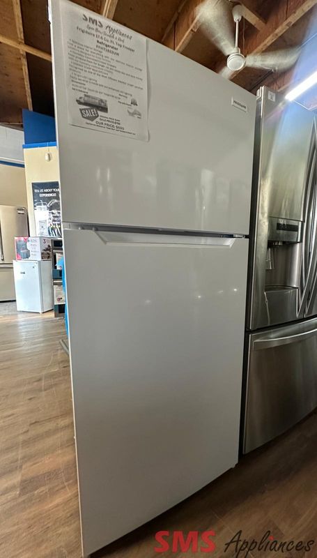 OPEN BOX - Scratch & Dent, FRIGIDAIRE Top Mount Fridge, FFHT1822UW OPEN BOX - Scratch & Dent, FRIGIDAIRE Top Mount Fridge, FFHT1822UW