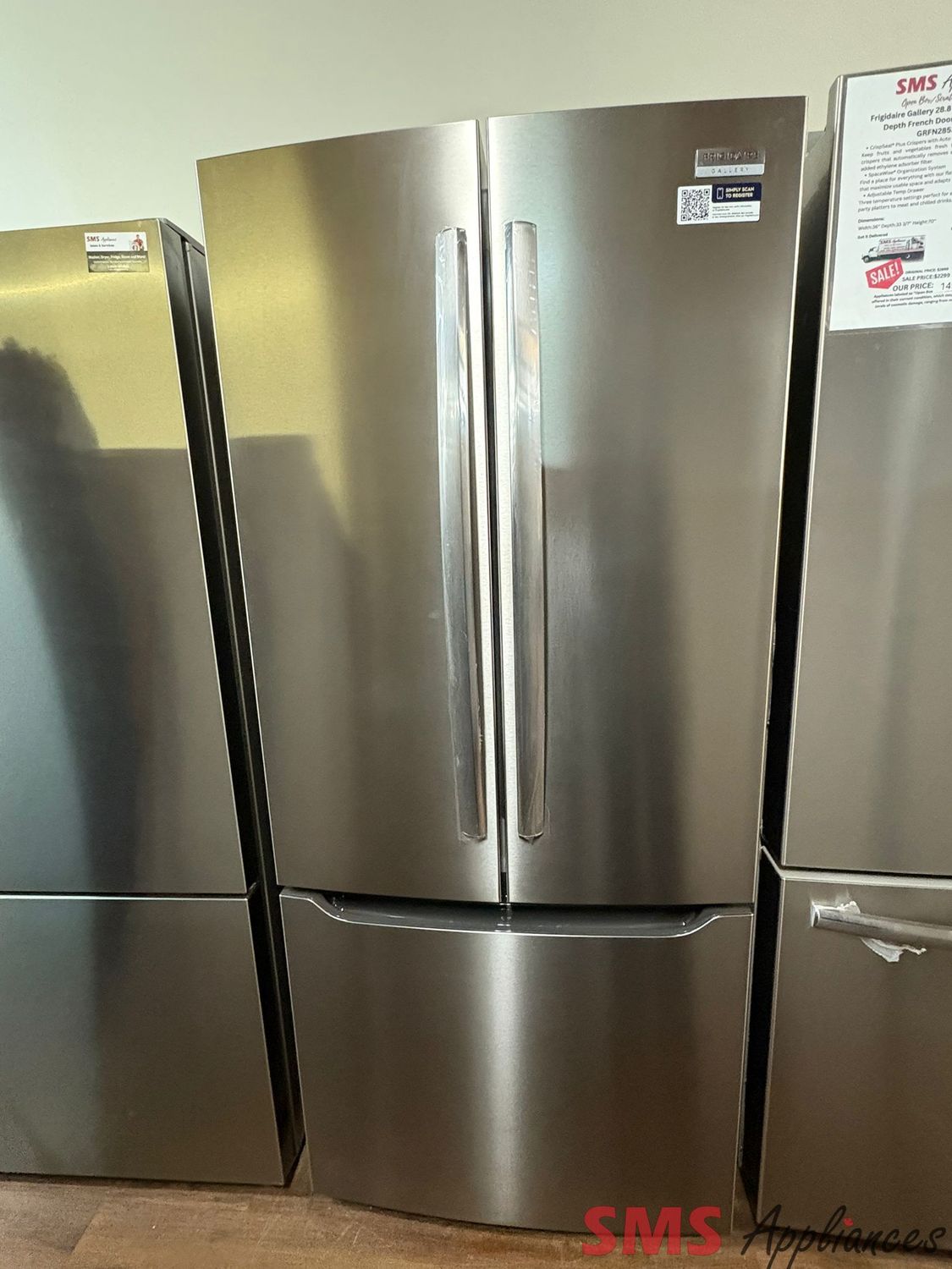 OPEN BOX - Scratch & Dent FRIGIDAIRE 30", French Door Refrigerator, GRFN2023AF00