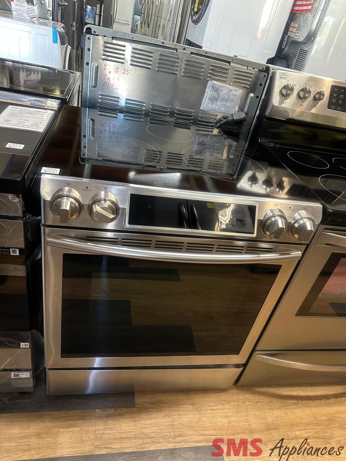 SAMSUNG, Electric Glass Top Stove, NE58F9500SS