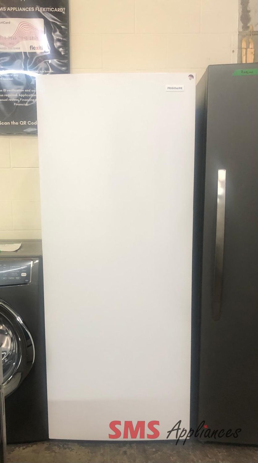 Open Box Freezer Frigidaire 18 Cu.Ft  FFFU18F2VW