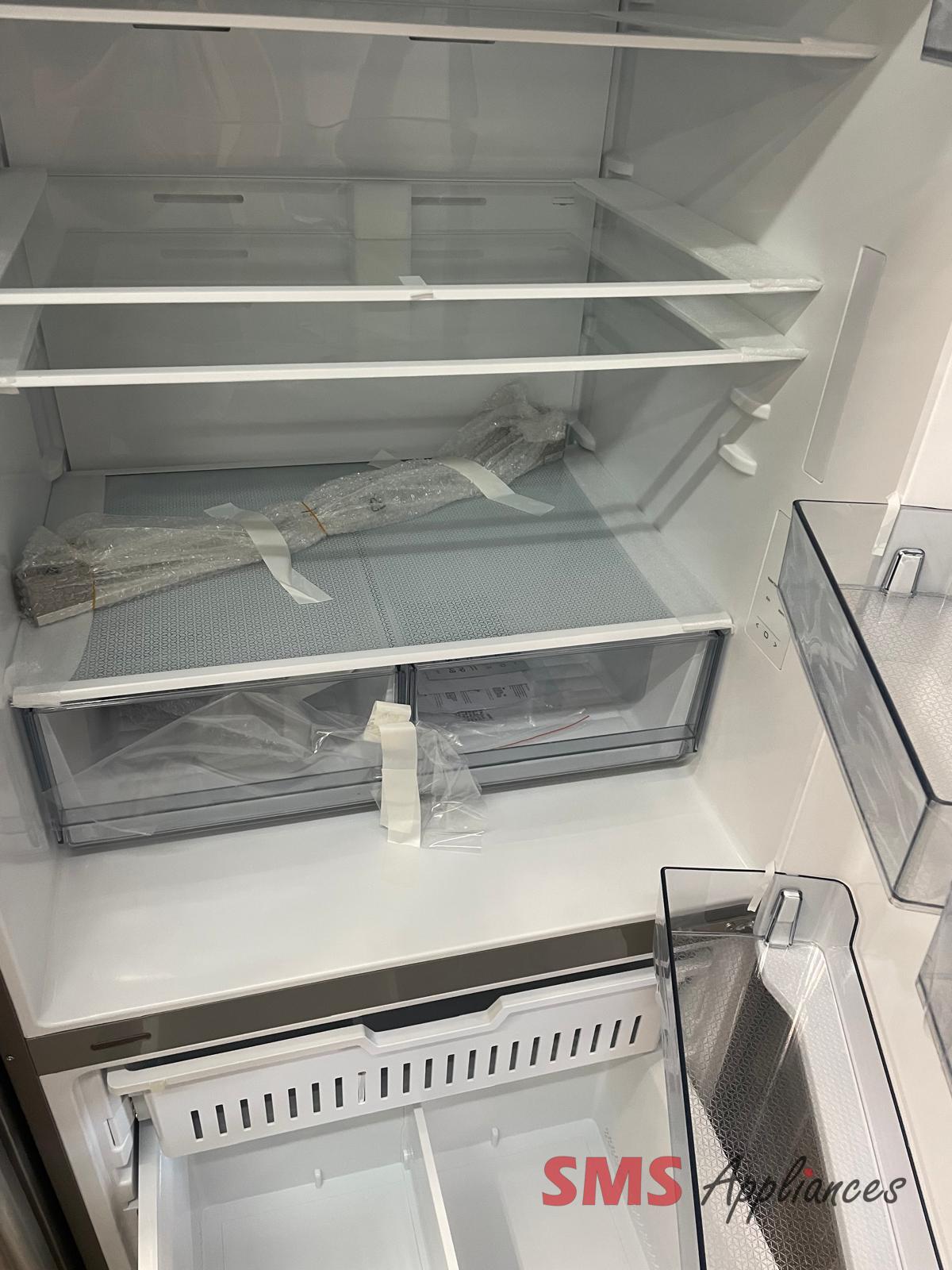 OPEN BOX - Scratch & Dent, 31'' HISENSE  Bottom Mount Fridge, RB22A2FSE