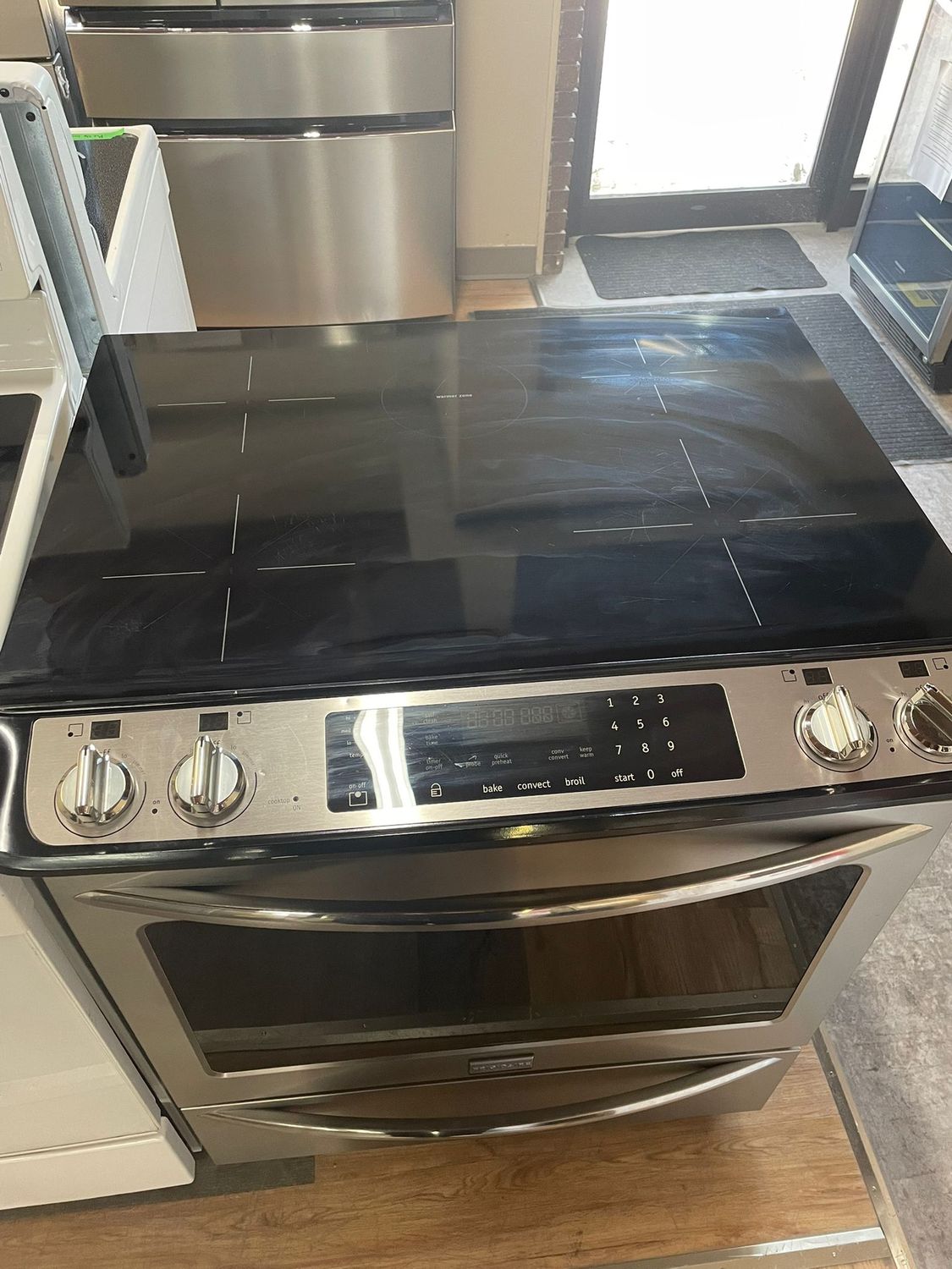 Frigidaire Slide-in induction Range, CGIS3065PFE