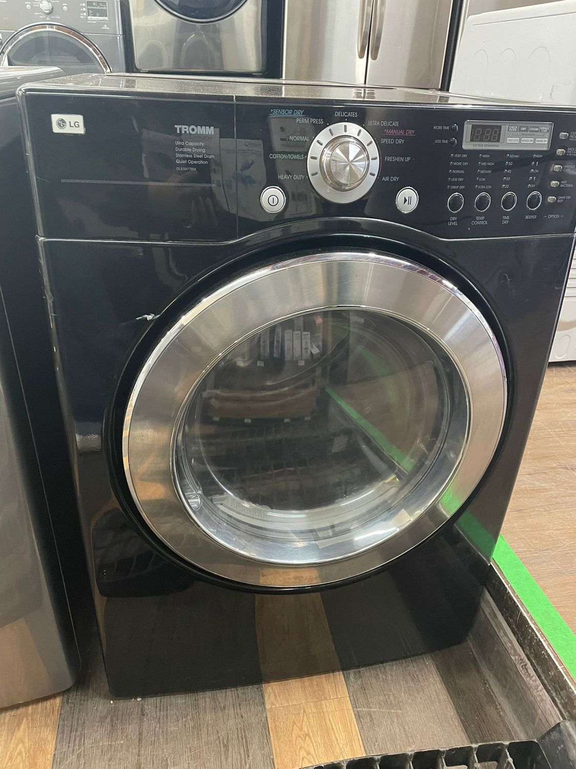 LG Dryer , DLE5977BM