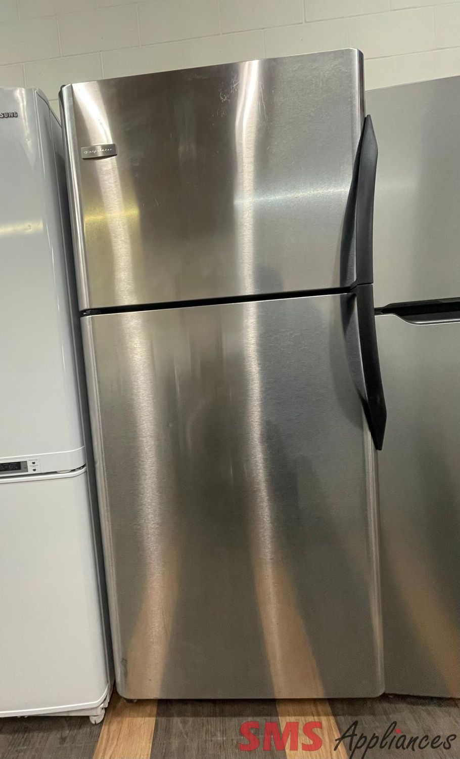 FRIGIDAIRE, Top Mount Fridge, FRT21HS6JK0