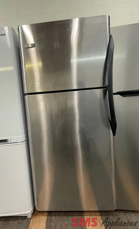 FRIGIDAIRE, Top Mount Fridge, FRT21HS6JK0 FRIGIDAIRE, Top Mount Fridge, FRT21HS6JK0