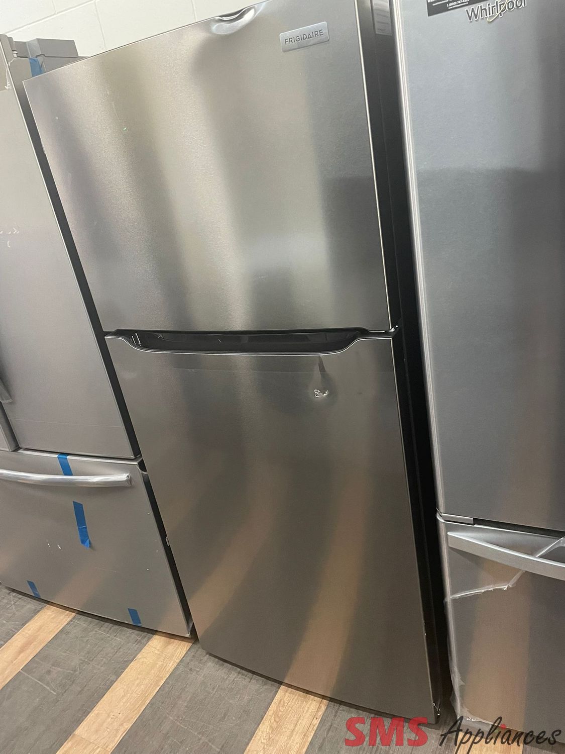 FRIGIDAIRE Refrigerator – OPEN BOX – 1 Year Warranty, FRTE1835AV