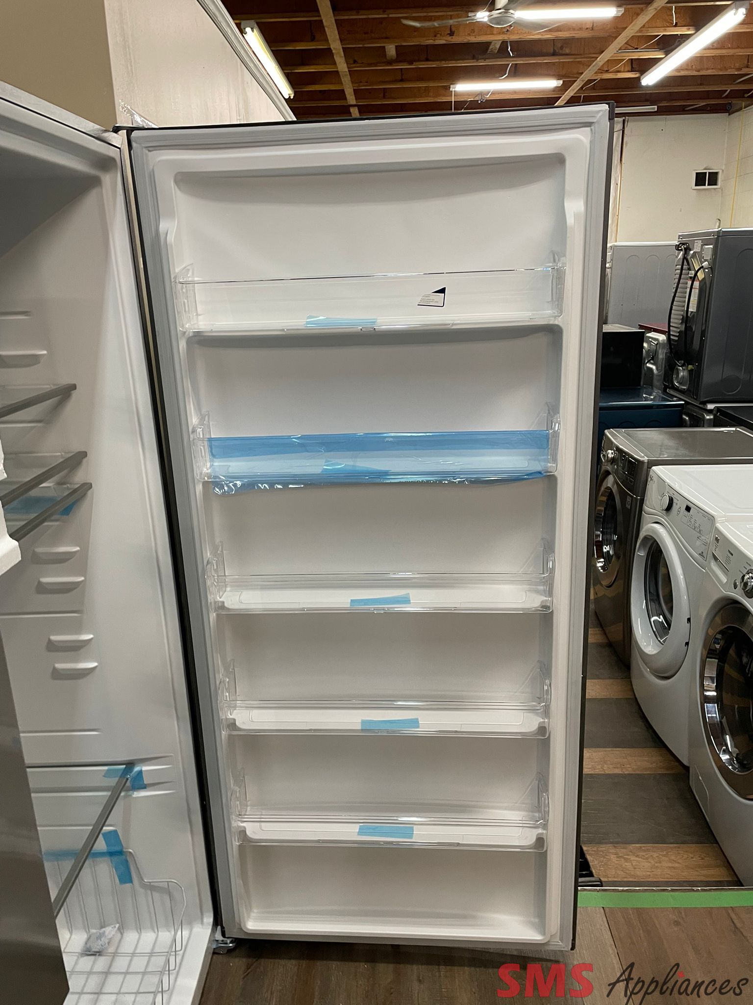 OPEN BOX - Scratch & Dent, FRIGIDAIRE UPRIGHT Freezer, FFUE2024ANF