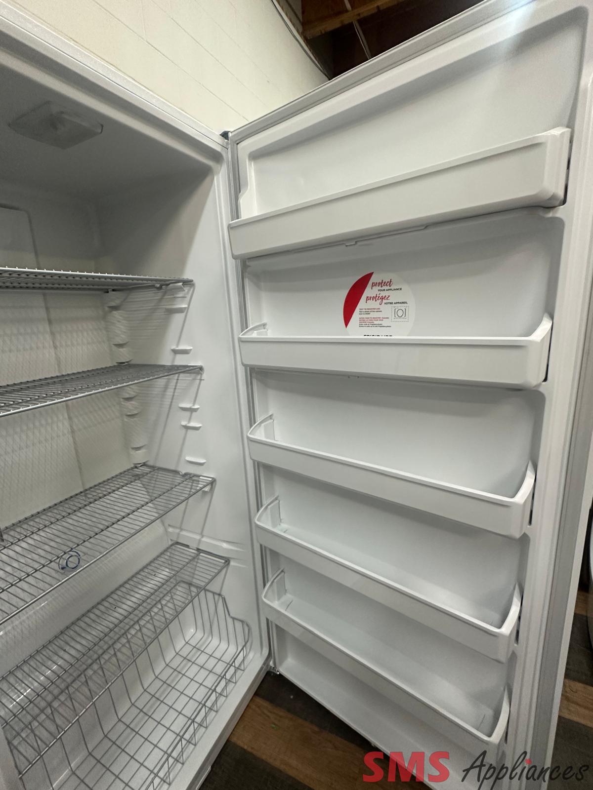 FRIGIDAIRE, Upright Freezer 18Cu ft Capacity
