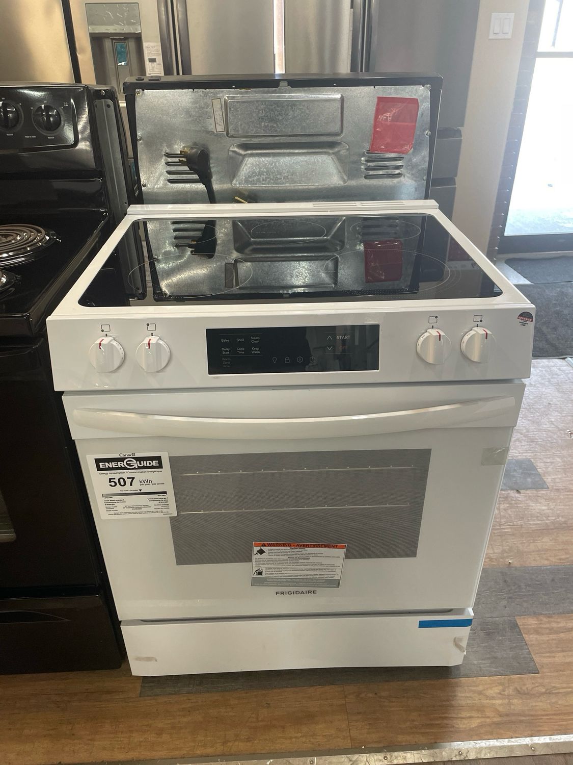 OPEN BOX - Scratch & Dent, FRIGIDAIRE Electric Glass Stove, FCFE306CAWJ