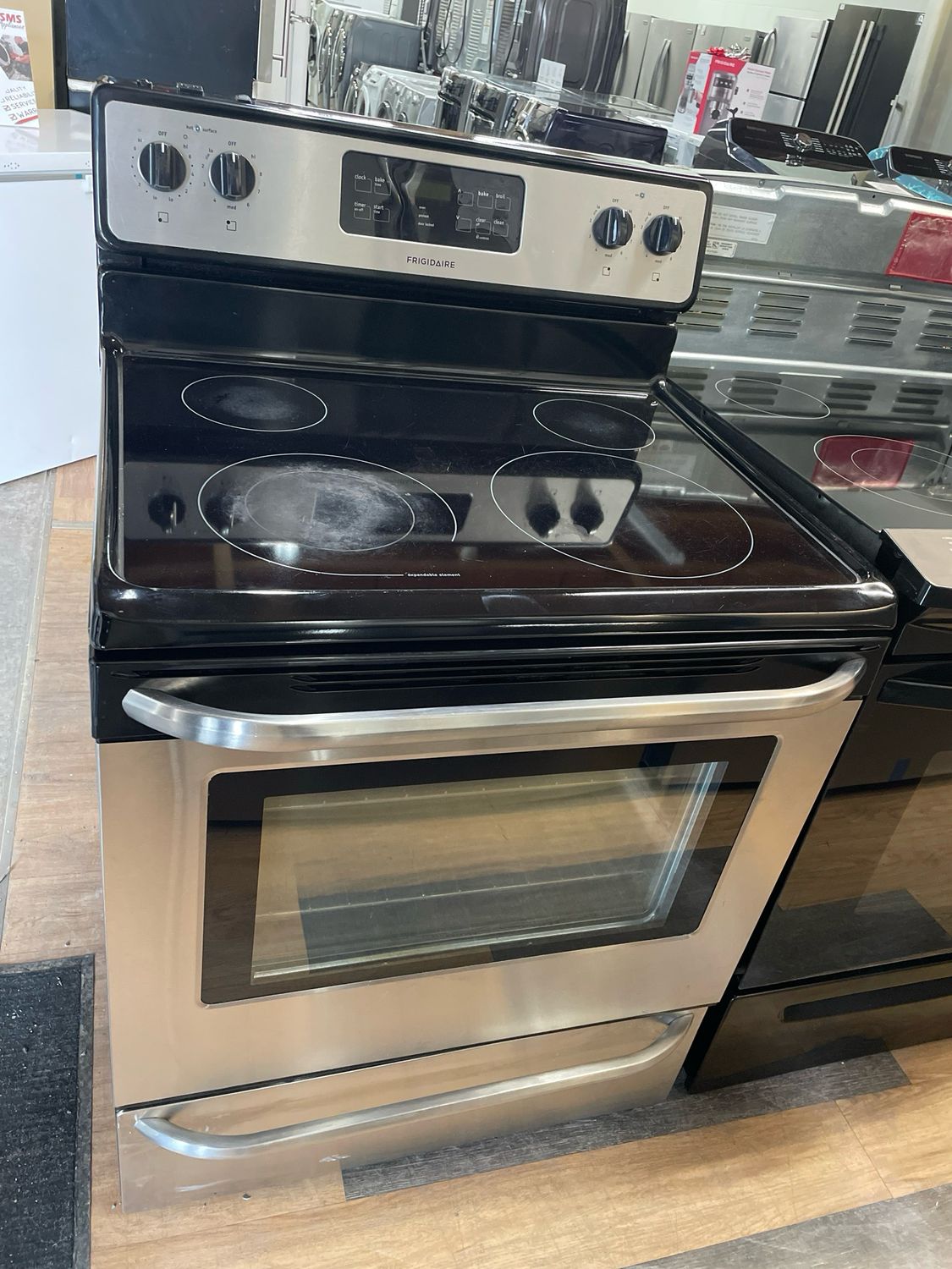 FRIGIDAIRE, Electric Stove, CFEF3048LSG