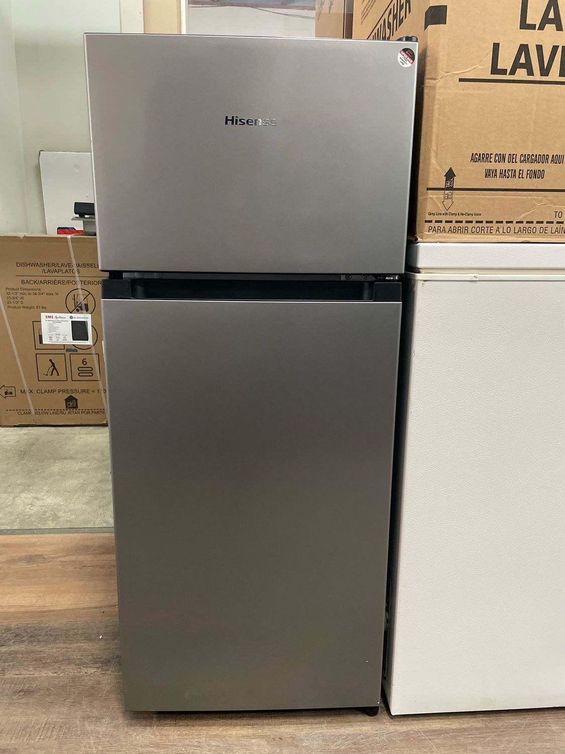 OPEN BOX - Scratch & Dent, HISENCE 4.4 Cu Ft Top Mount Fridge, HRT044VE