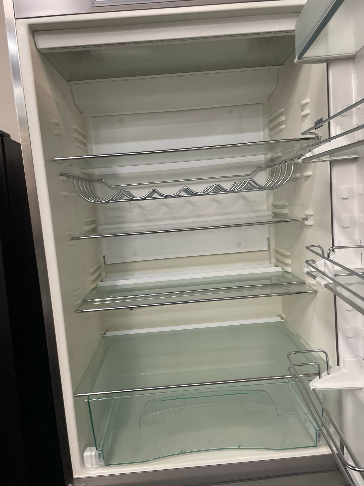 LIEBHERR, Bottom Mount Fridge