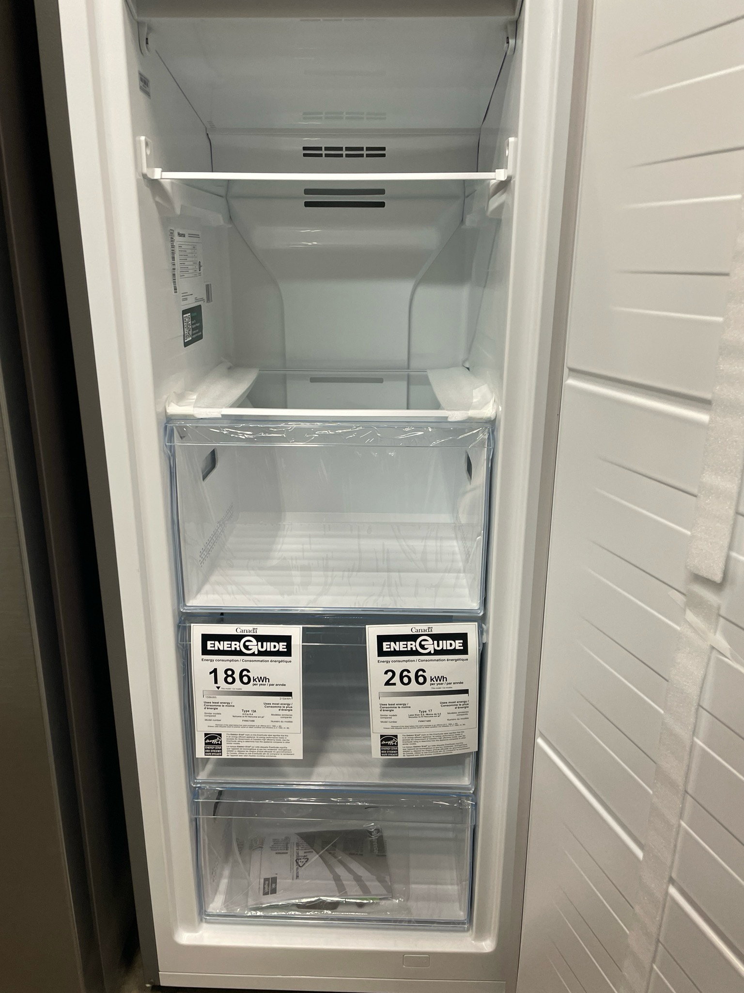 OPEN BOX - Scratch & Dent, HISENSE Convertible Fridge/Freezer, FV06C7ASE