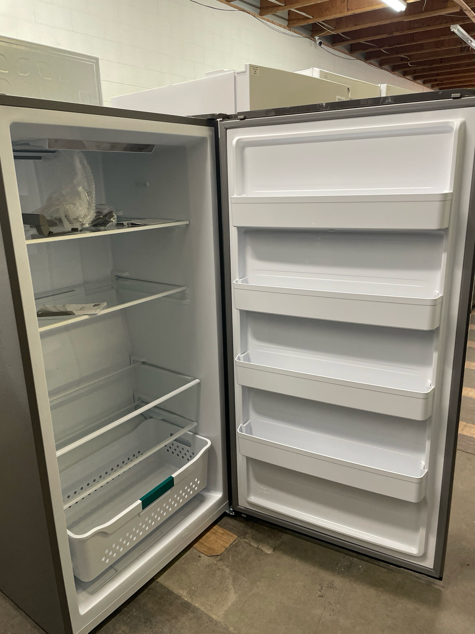 OPEN BOX- Scratch & Dent , HISENSE convertible refrigerator/ Freezer, HFU171N1AVE