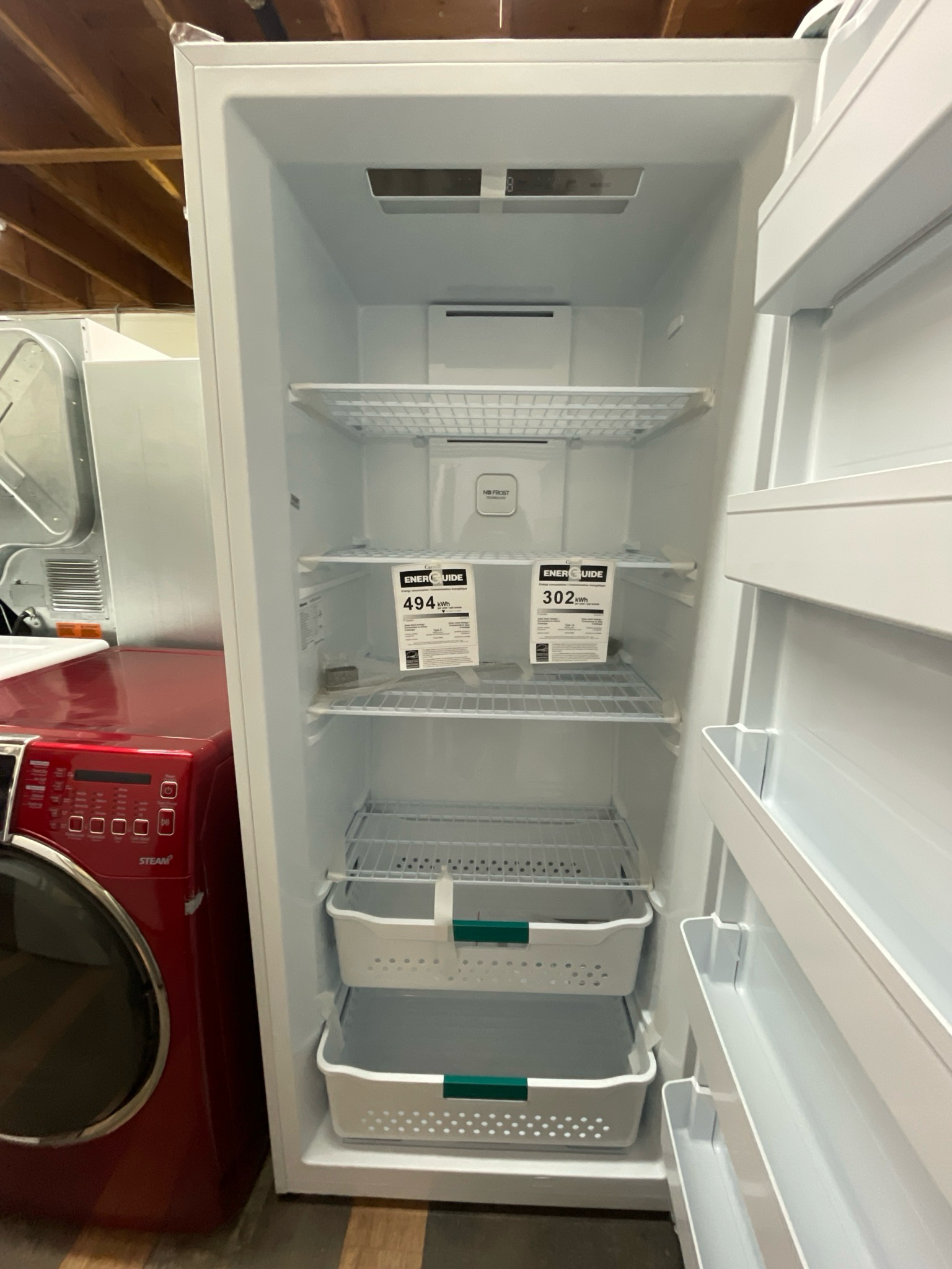 OPEN BOX- Scratch &Dent , HISENSE CONVERTIBLE freezer/ Refrigerator, FV21C7HWE