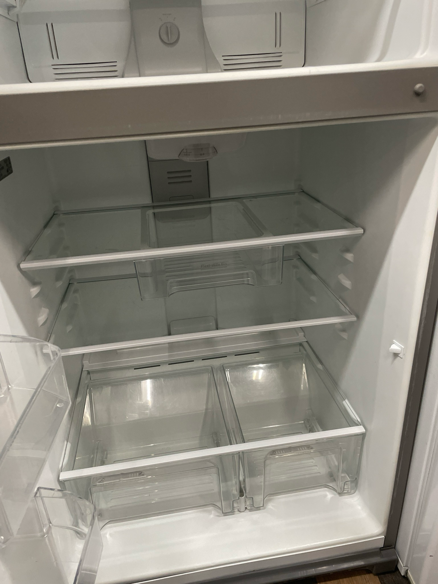 WHIRLPOOL 33” Top -Mount Refrigerator, WRT541SZDM00