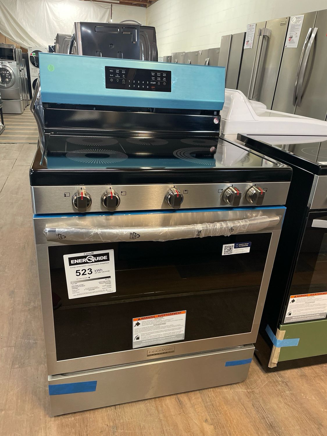 OPEN BOX - Scratch & Dent, Frigidaire Gallery Electric Glass Top Range, GCRE306CBFD