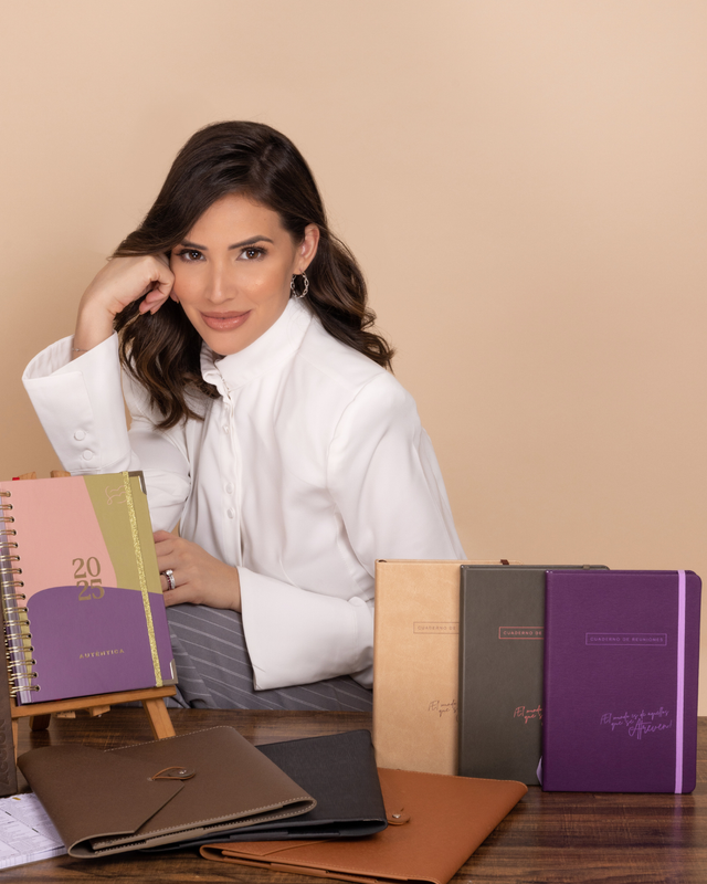 COLECCIÓN DE PAPELERÍA AGENDA INSPÍRATE 2025