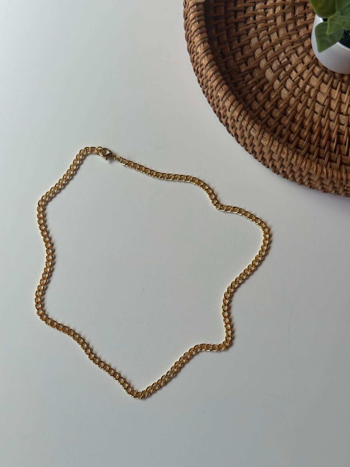 18k Gold Flat Curb Chain Necklace