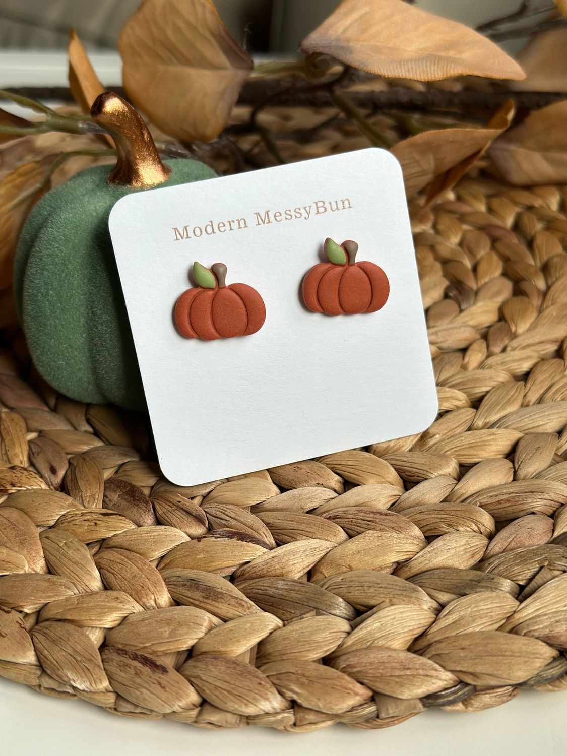 Large Pumpkin Stud