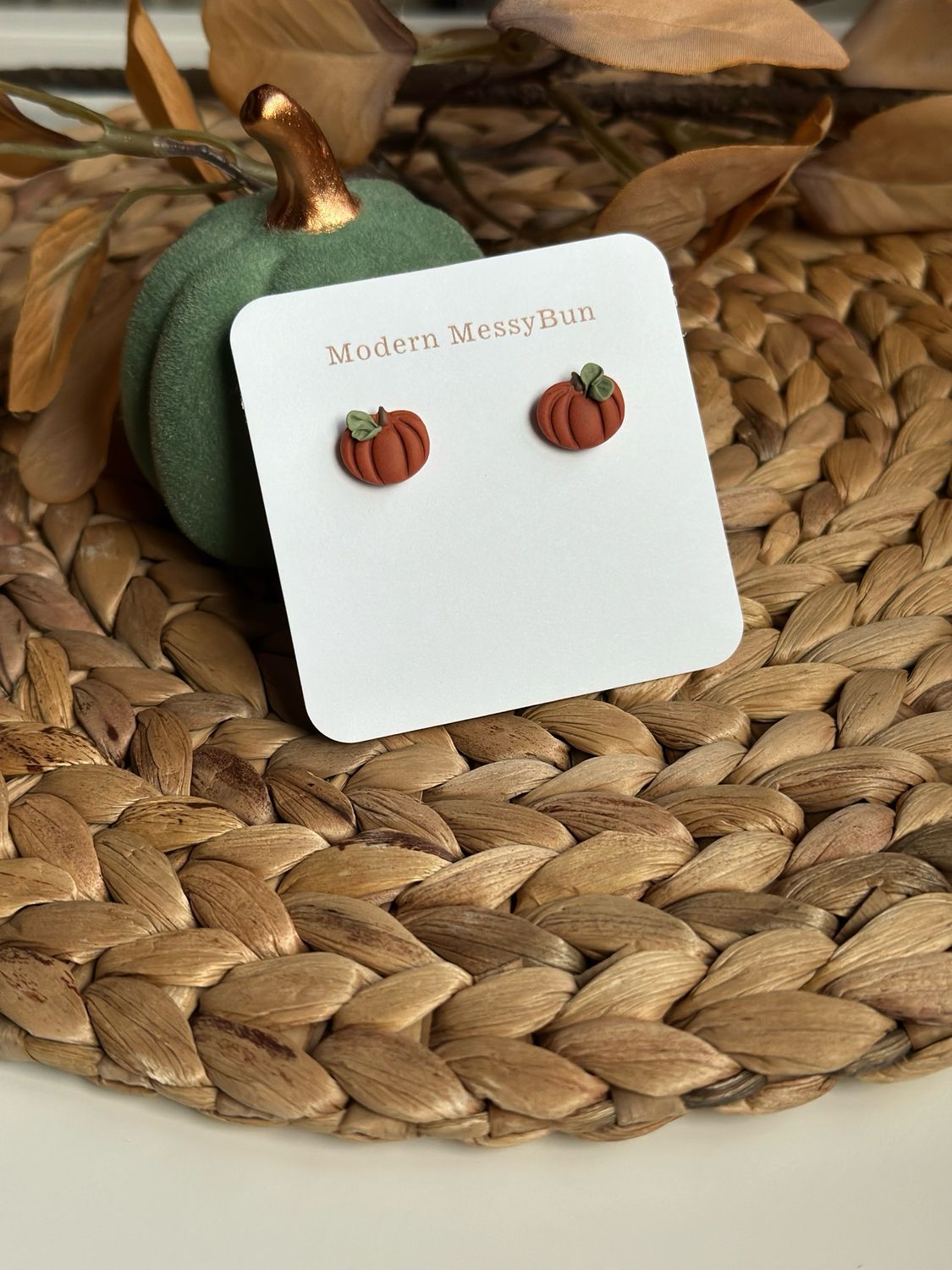 Small Pumpkin Stud
