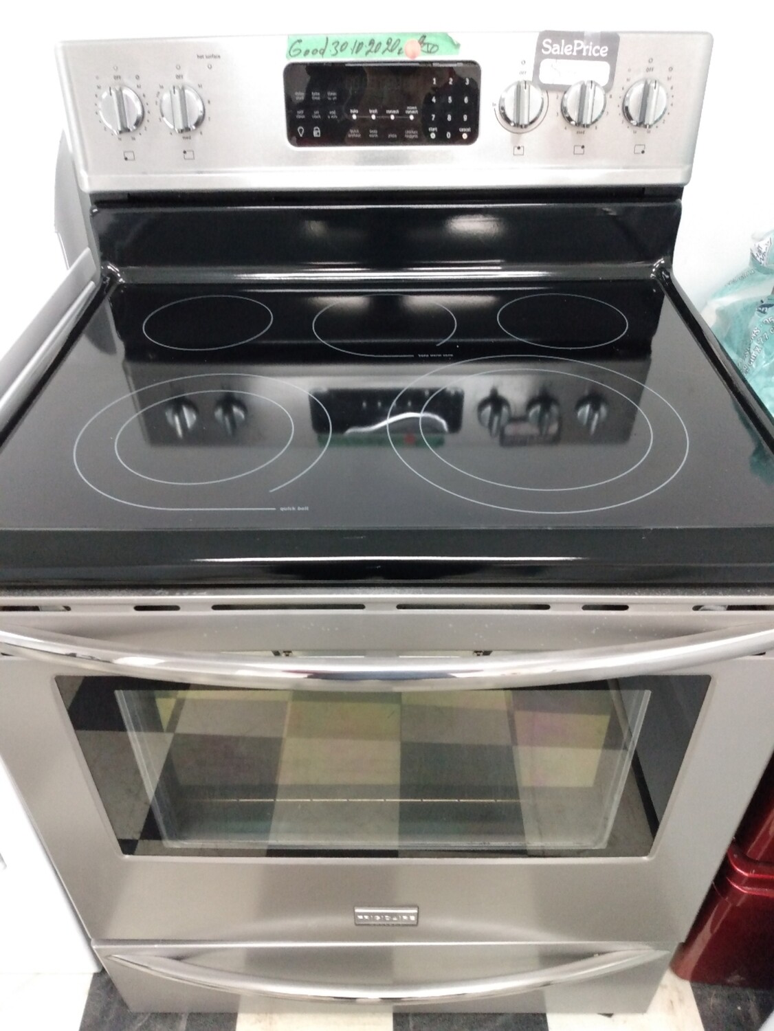 Frigidaire Stove