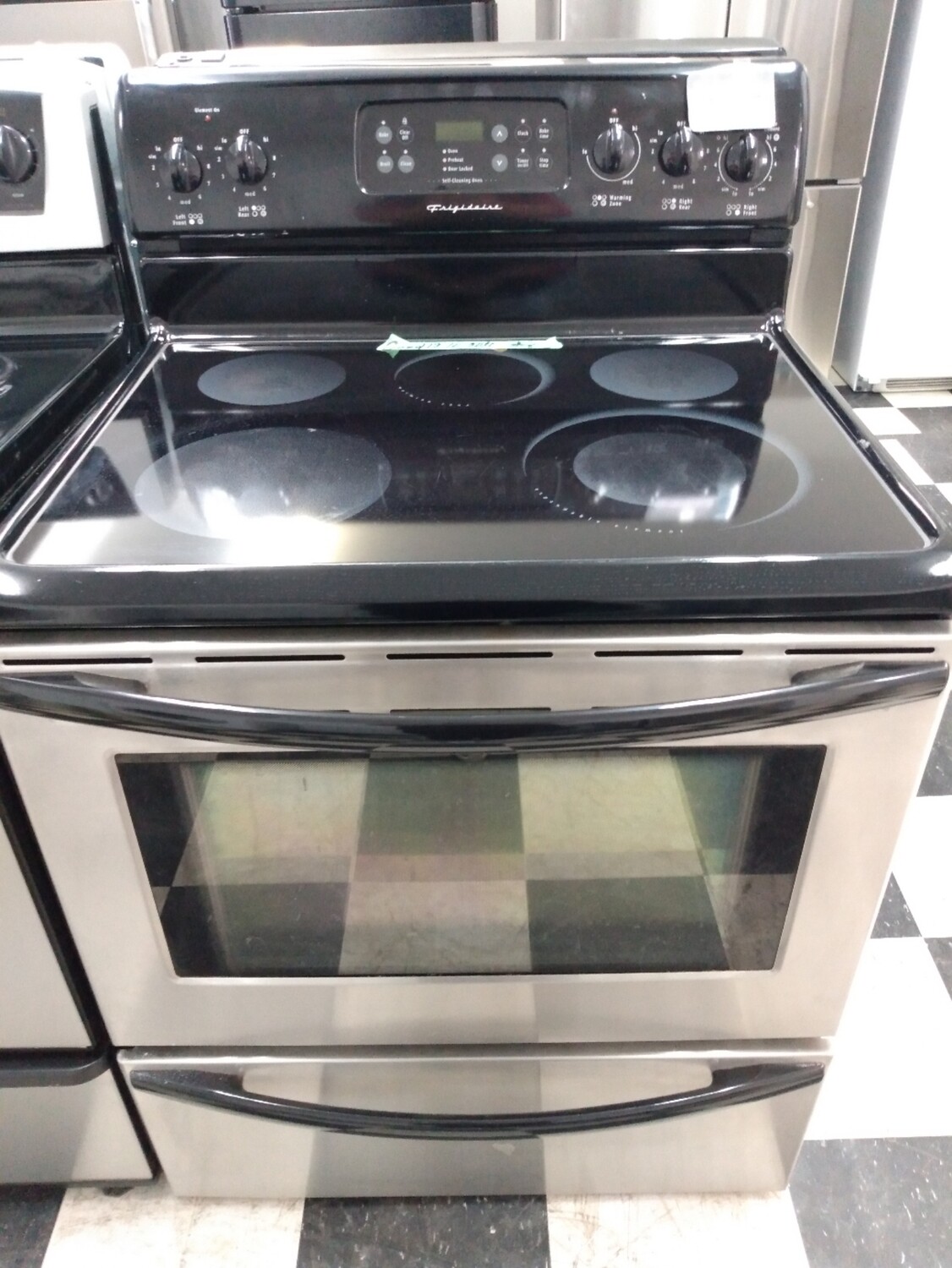 Frigidaire Stove