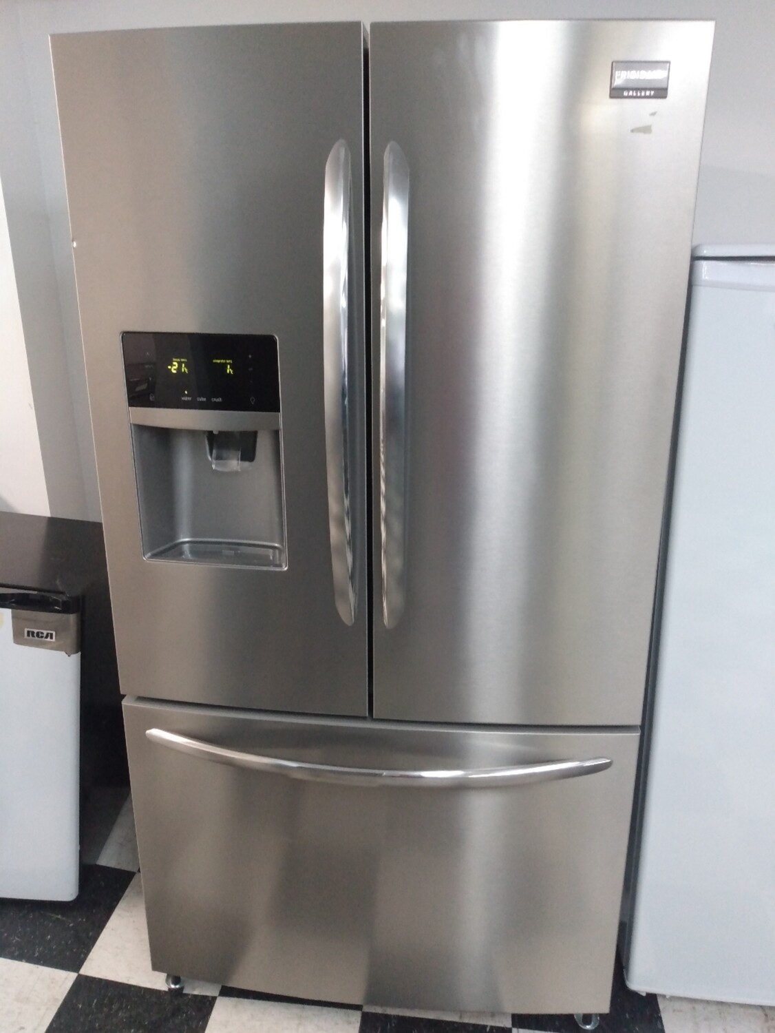 Frigidaire Gallery, Energy Efficient, 27.8 Capacity