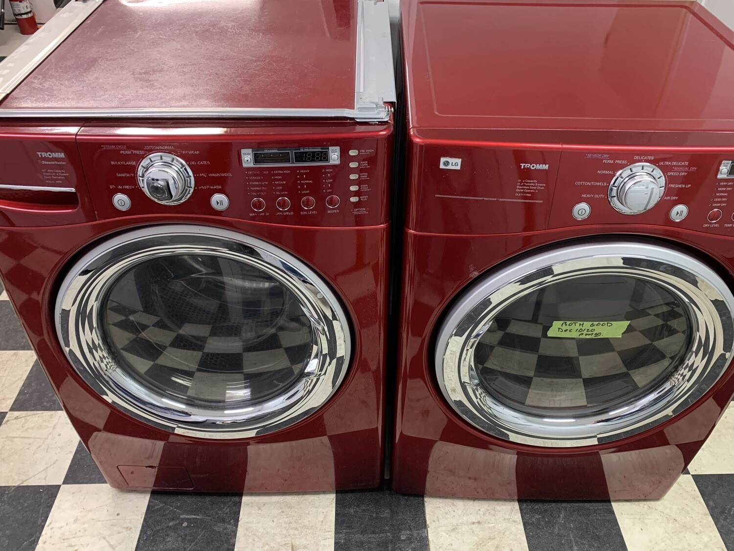 LG Tromm Washer and Dryer Set (READ DESCRIPTION)