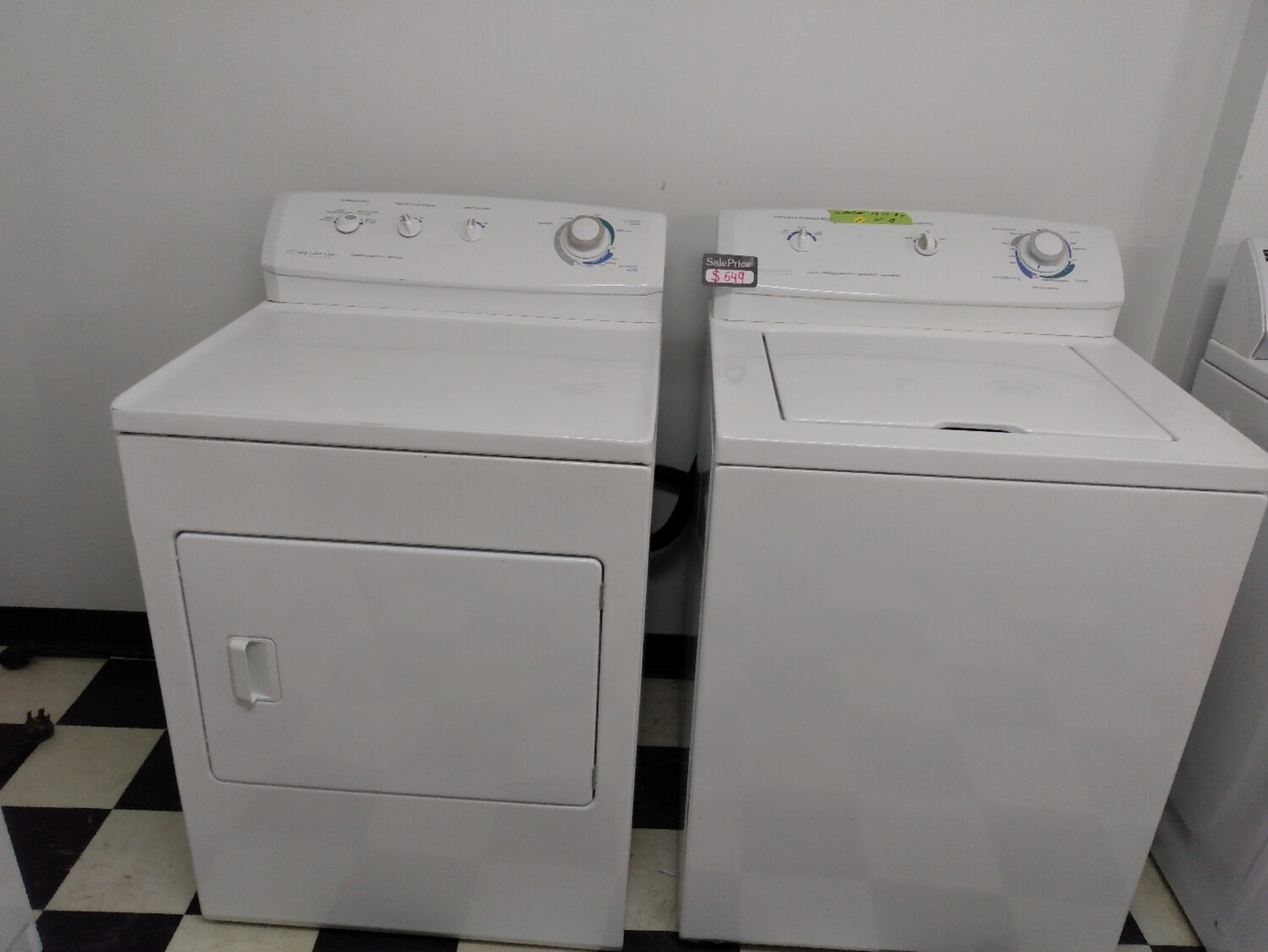 Frigidaire washer and dryer