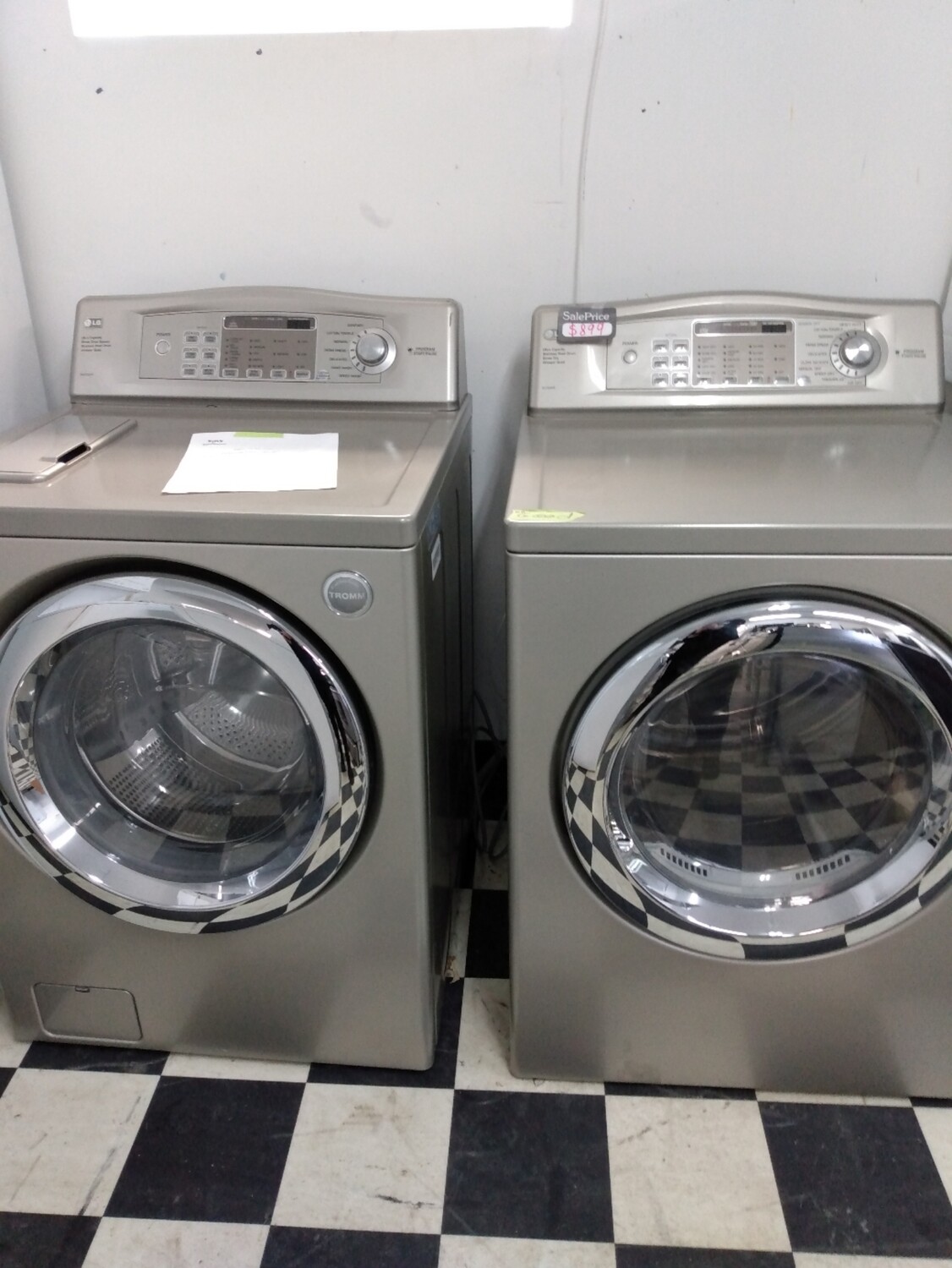 LG Washer and Dryer Set (READ DESCRIPTION)
