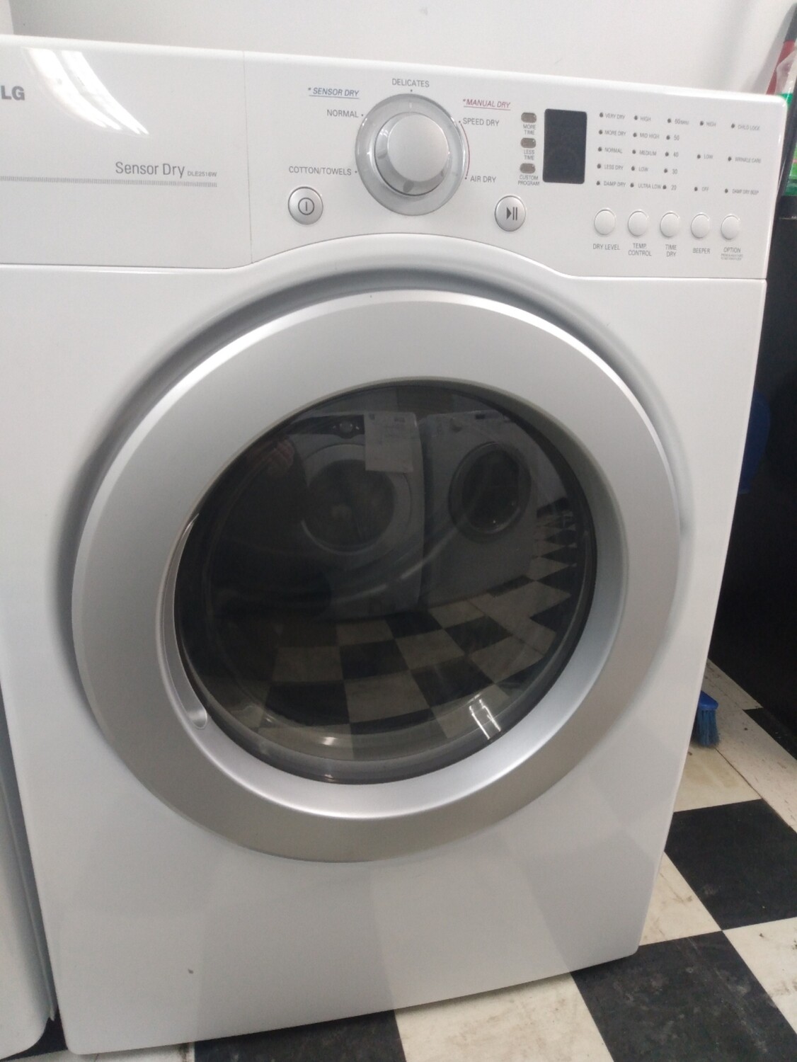 LG Dryer 7.0 cu.ft Capacity