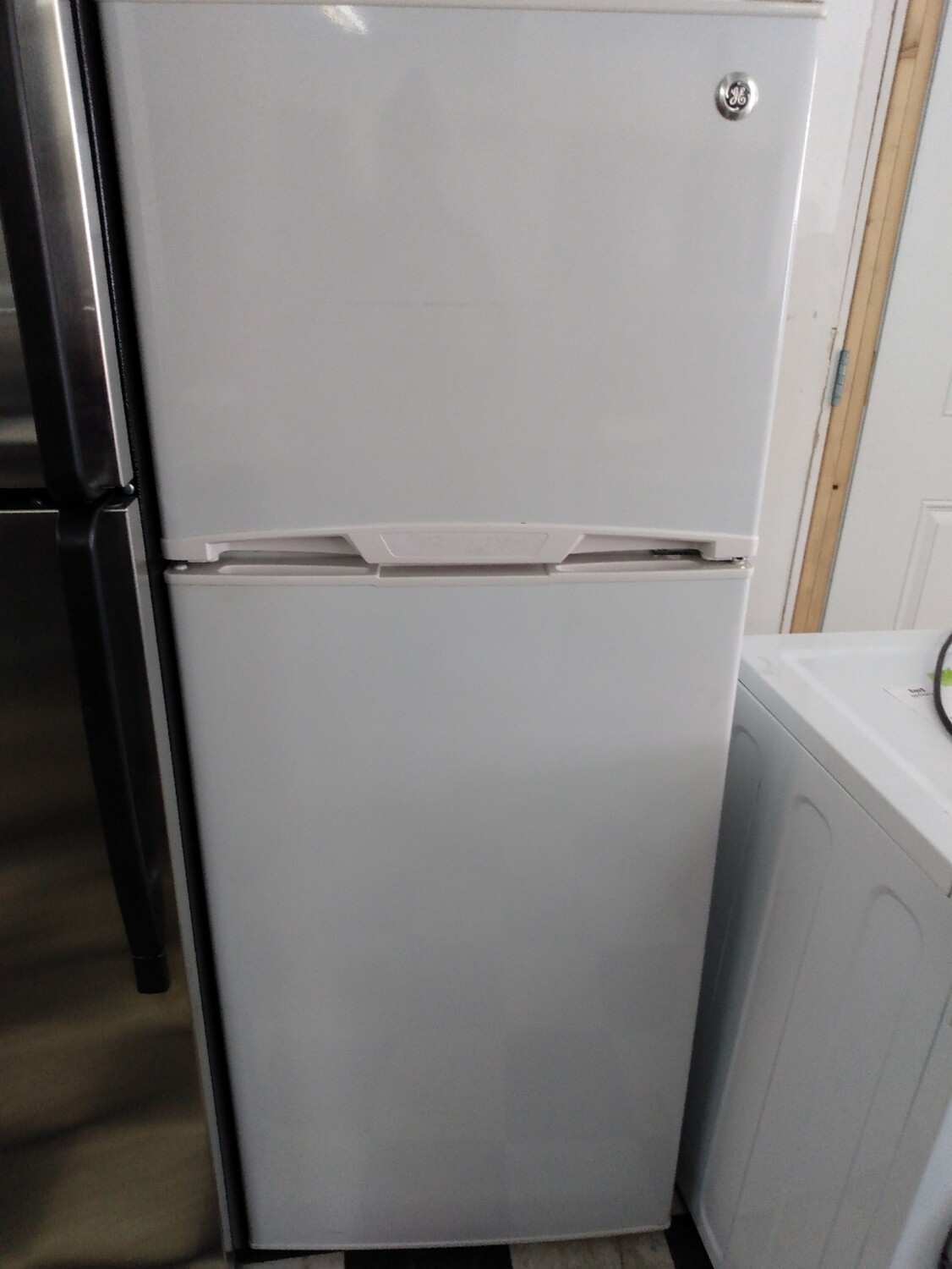 GE Refrigerator