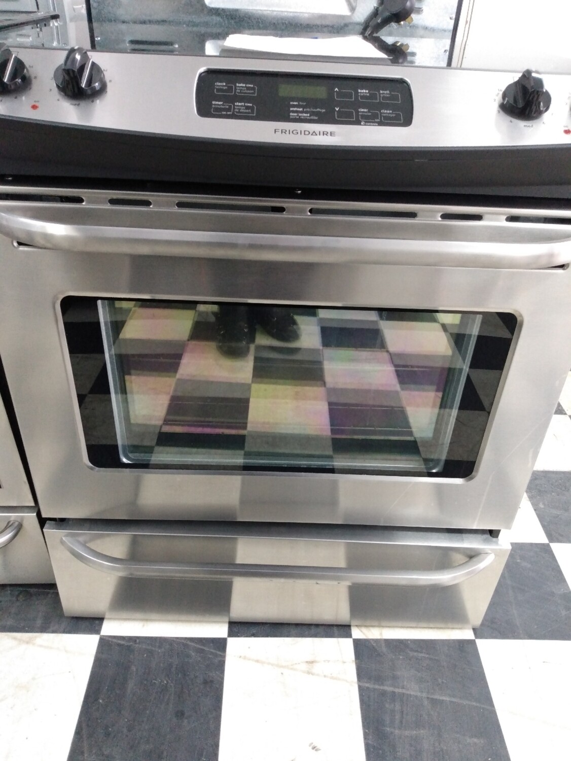 Frigidaire Stove