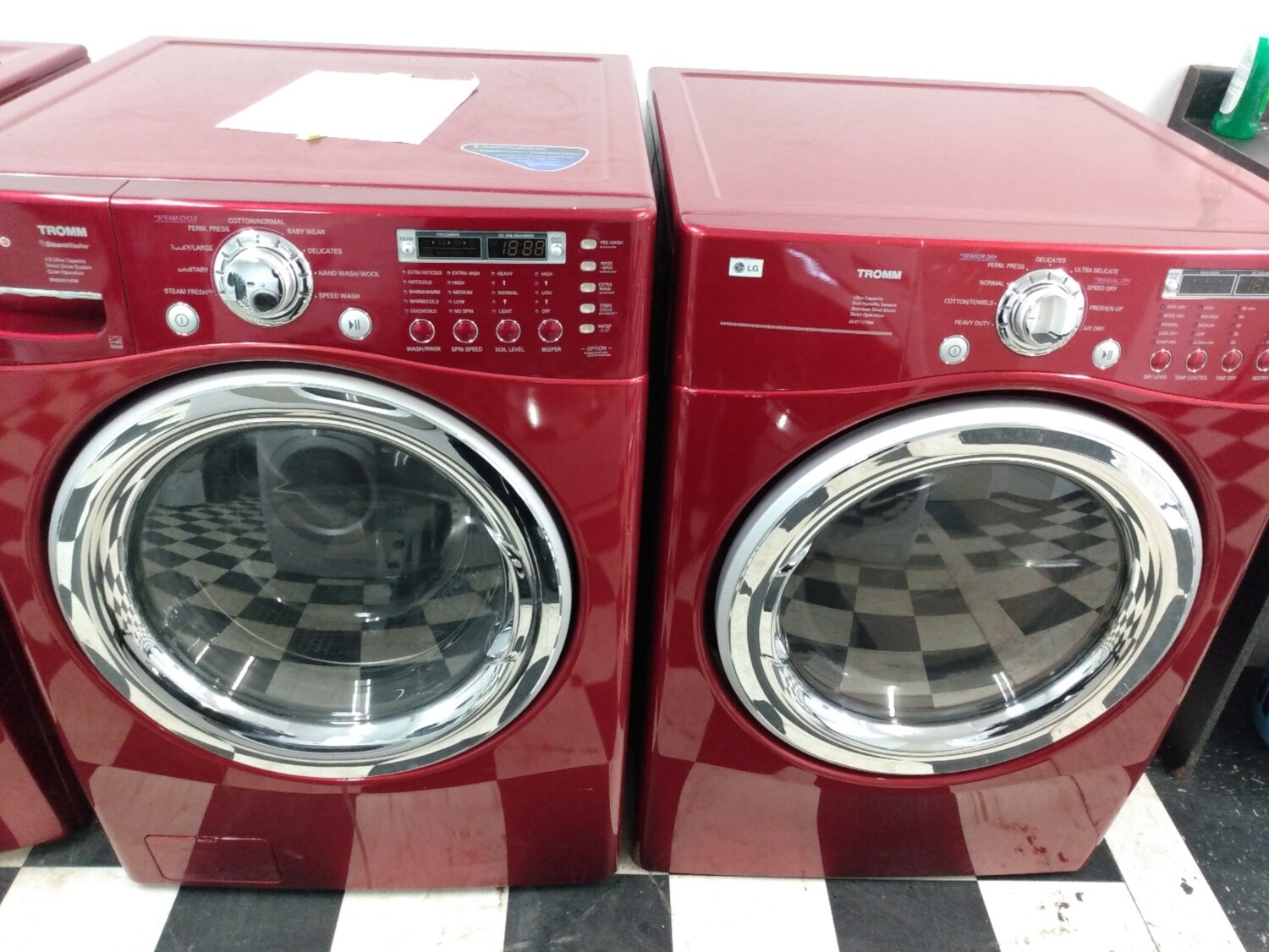 LG Tromm Washer and Dryer set