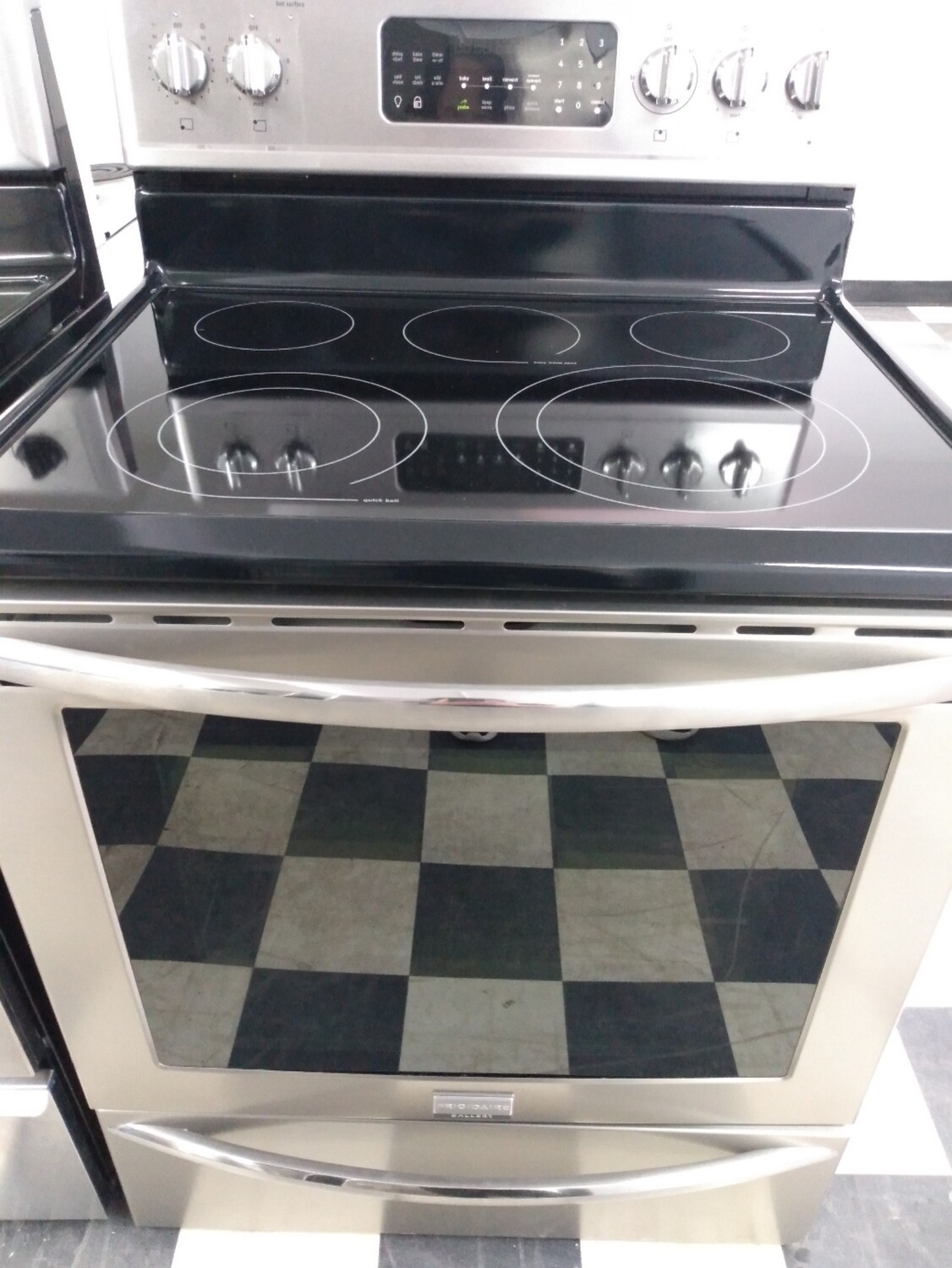 Frigidaire Stove