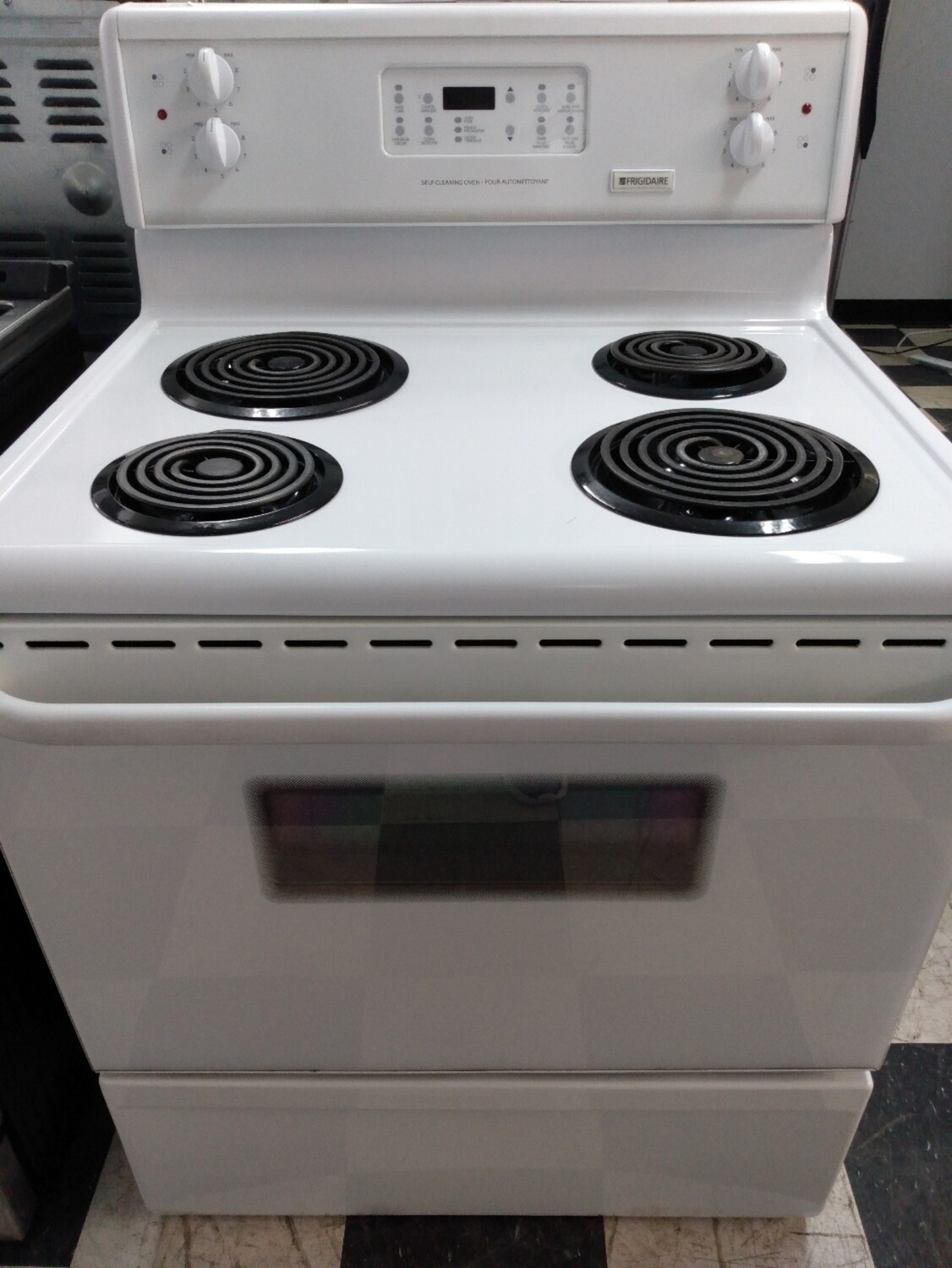 Frigidaire Stove